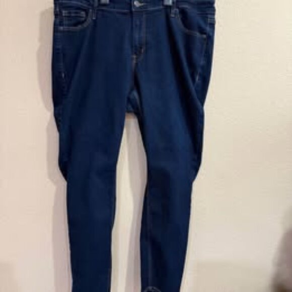 Old Navy Denim - Old Navy Mid-Rise Rockstar Super Skinny Jeans Size 14